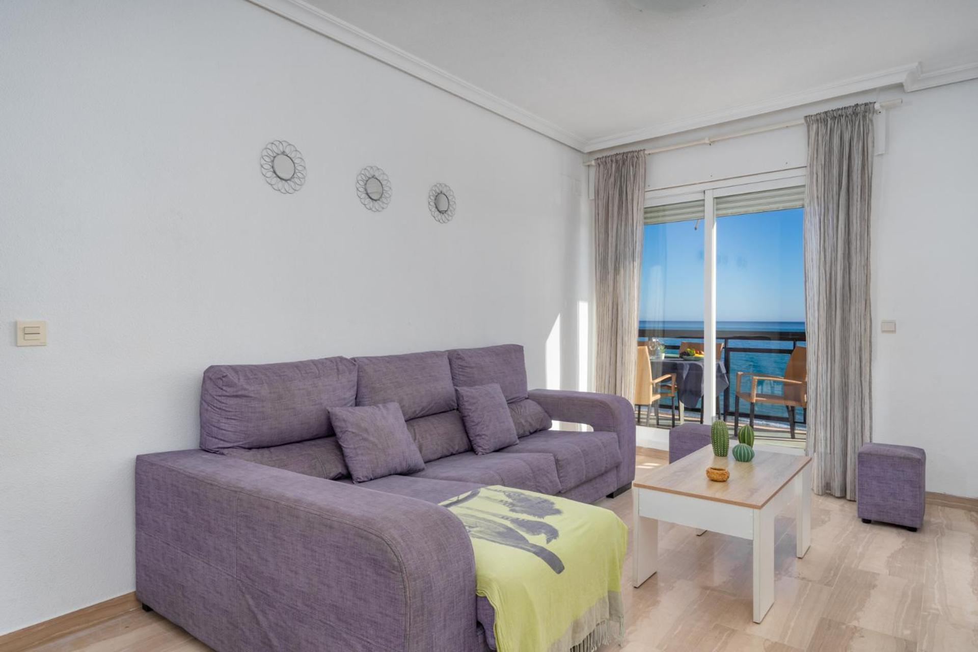 3 Bedroom, Sea Front & Sea View, Plunge Pool Fuengirola Kültér fotó