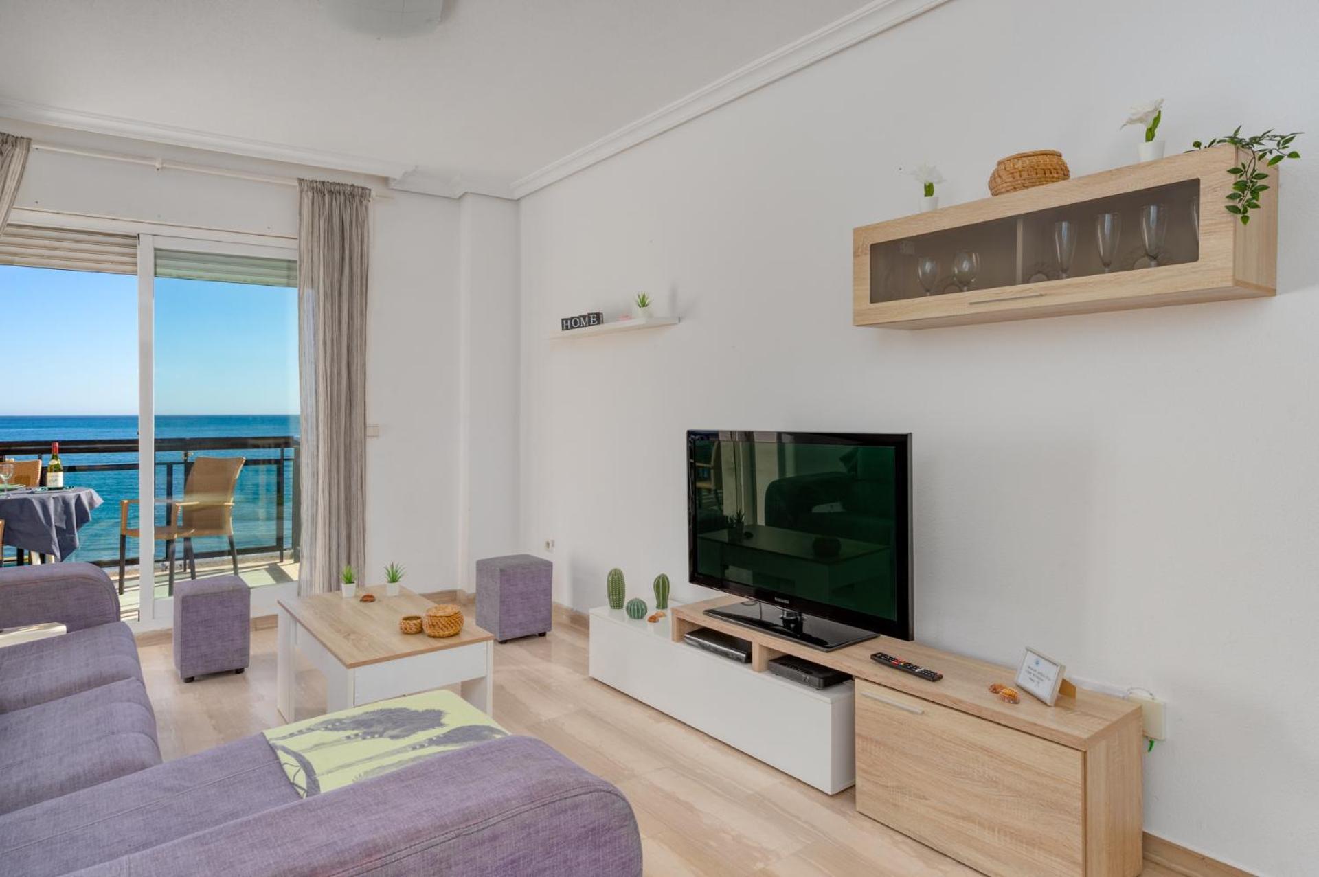 3 Bedroom, Sea Front & Sea View, Plunge Pool Fuengirola Kültér fotó
